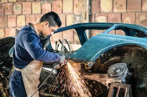 Reasons to Hire Car Restoration Services